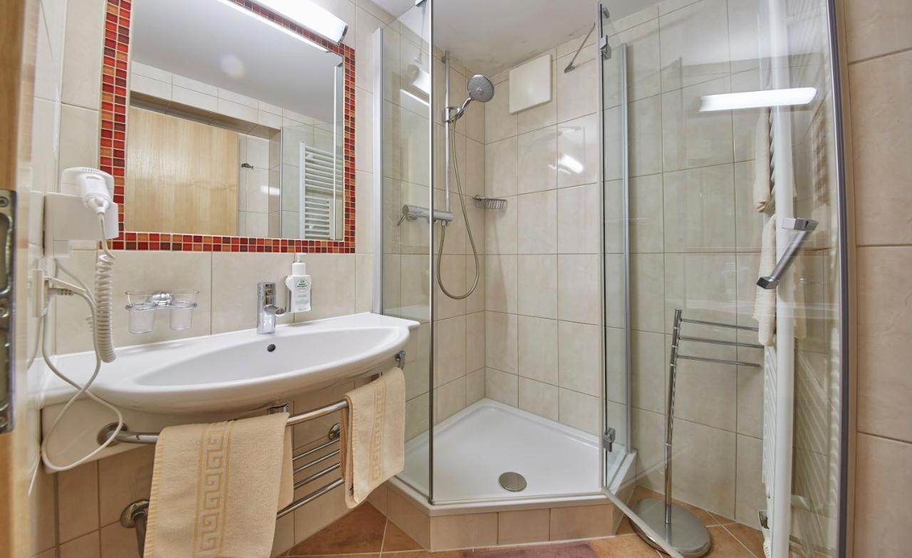 Doppelzimmer mit Balkon