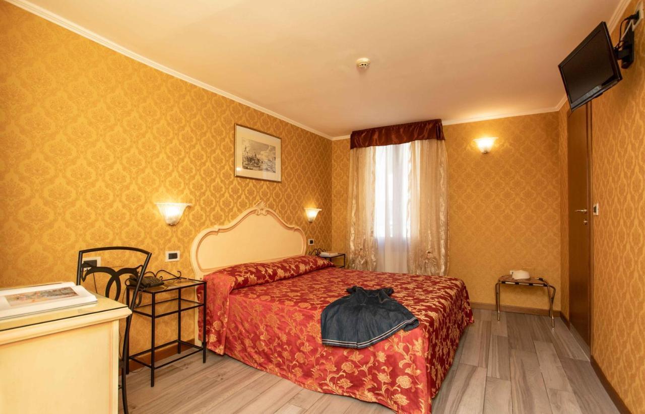 Junior Suite mit Kanalblick