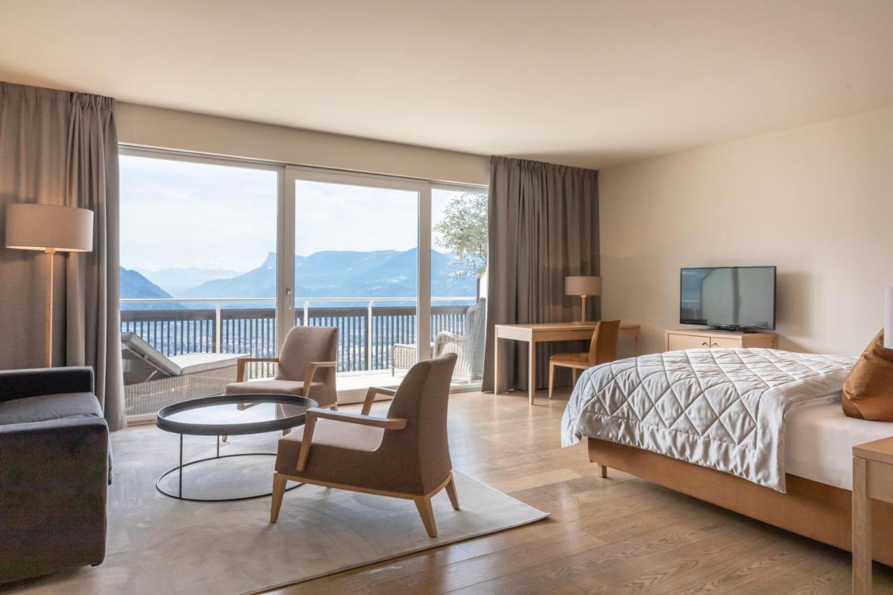 Suite mit Bergblick