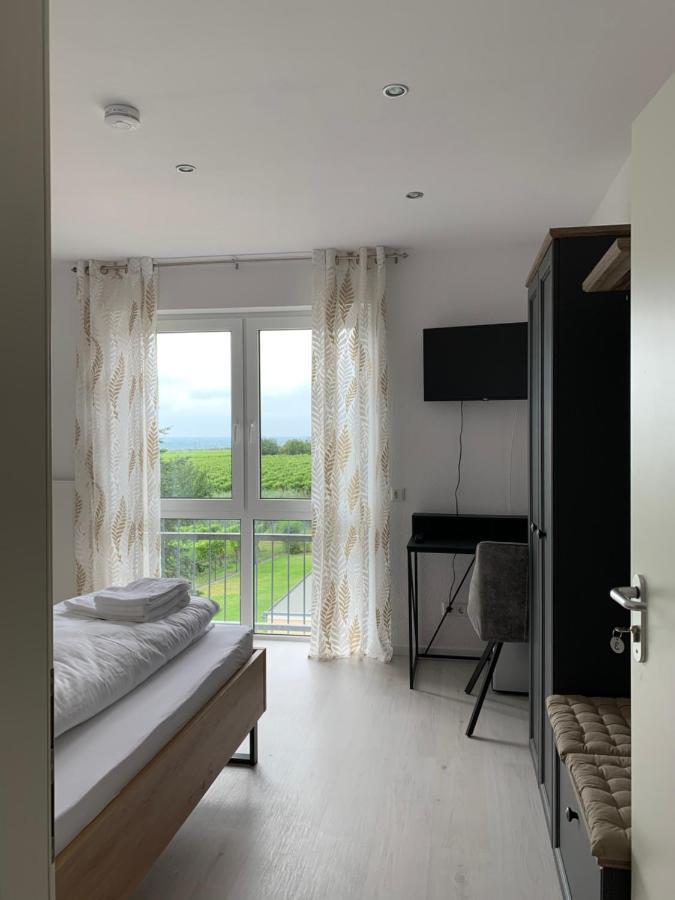 Standard Zimmer mit Kingsize-Bett