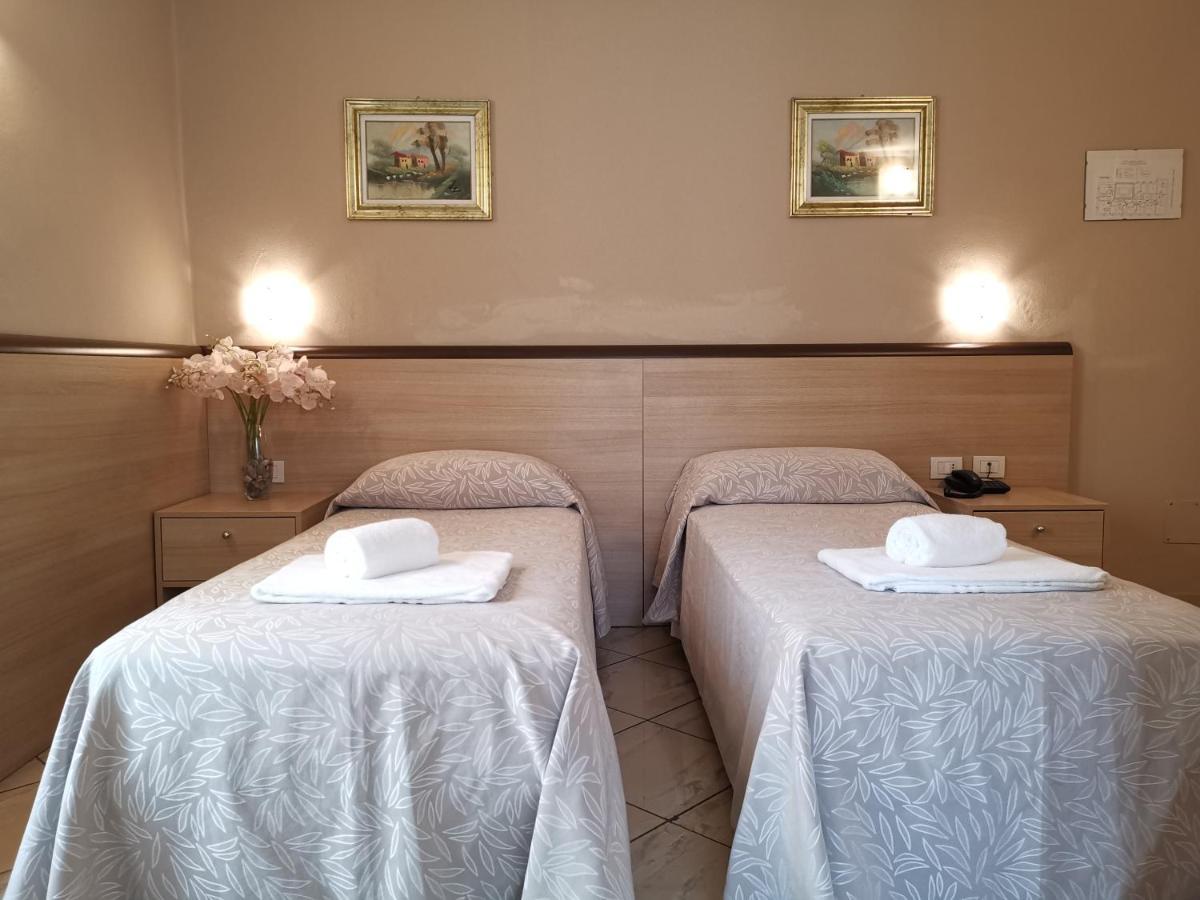 Zweibettzimmer