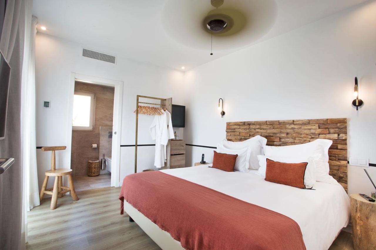 Doppelzimmer mit Balkon und Meerblick