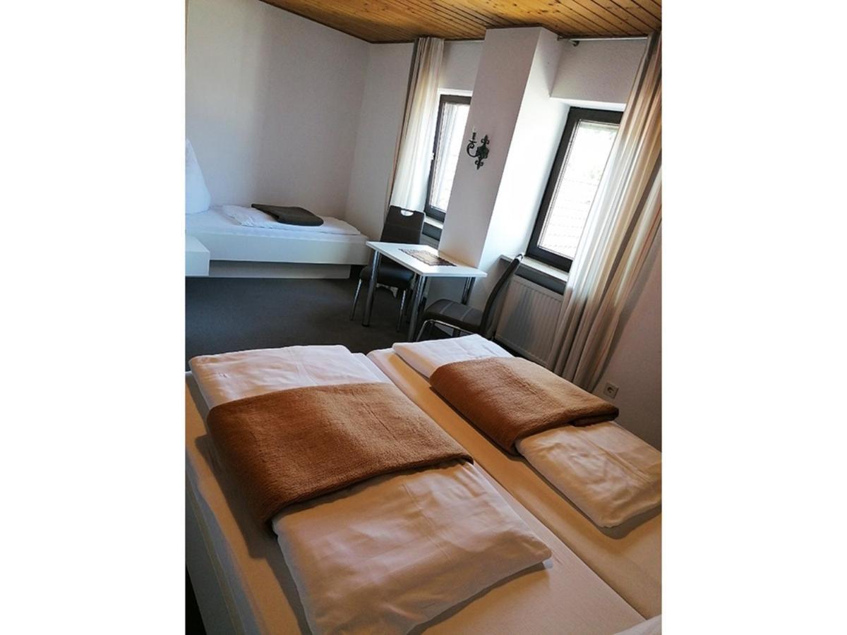 Dreibettzimmer