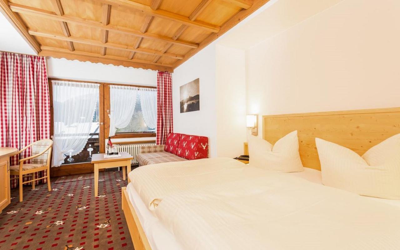 Doppelzimmer mit Balkon