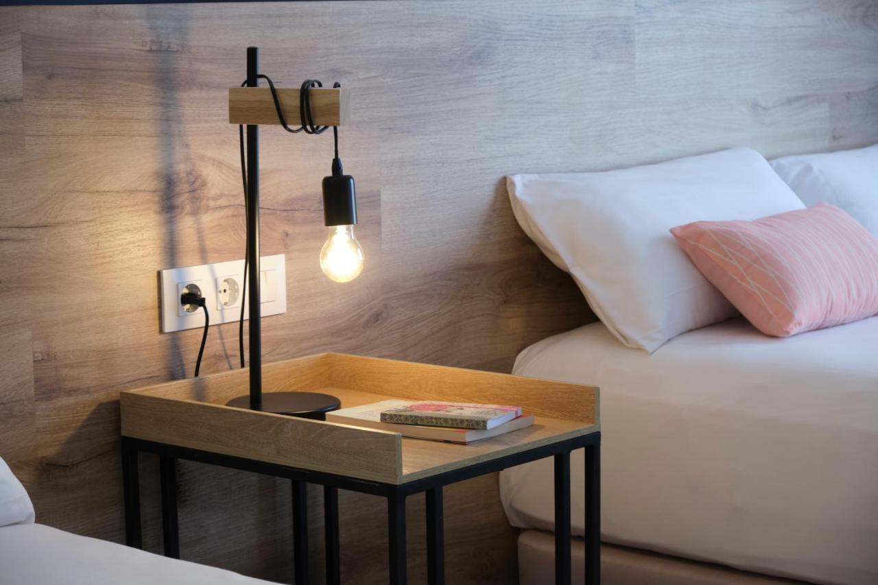 Dreibettzimmer mit Balkon