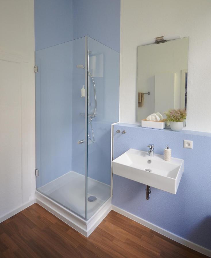 Standard Single Room,718550932:JPEG