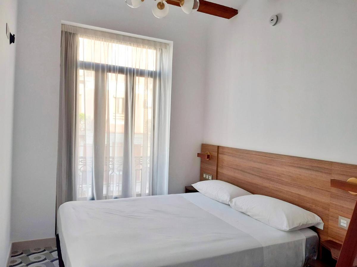 Doppelzimmer mit Balkon