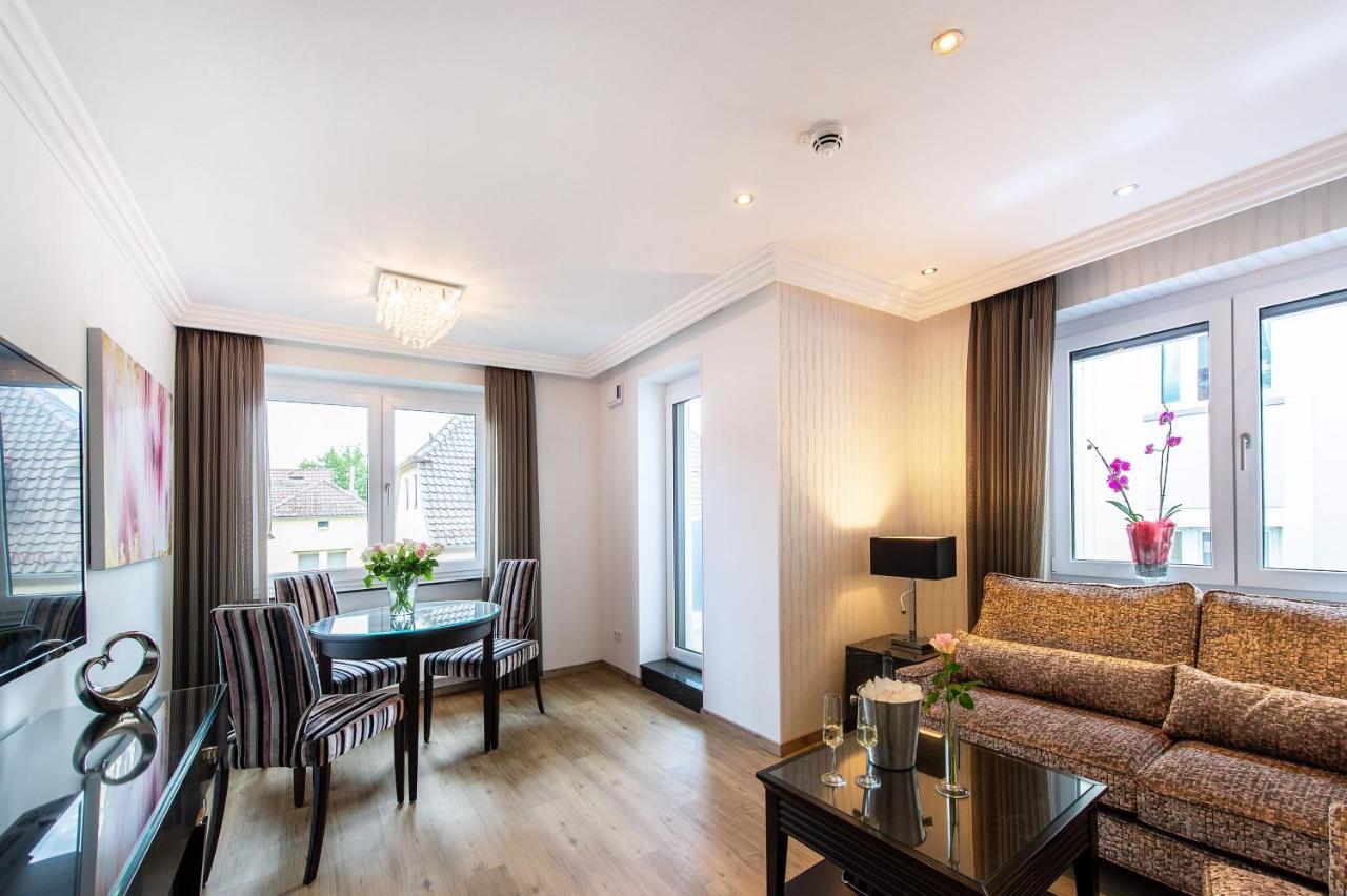 Apartment mit Straßenblick