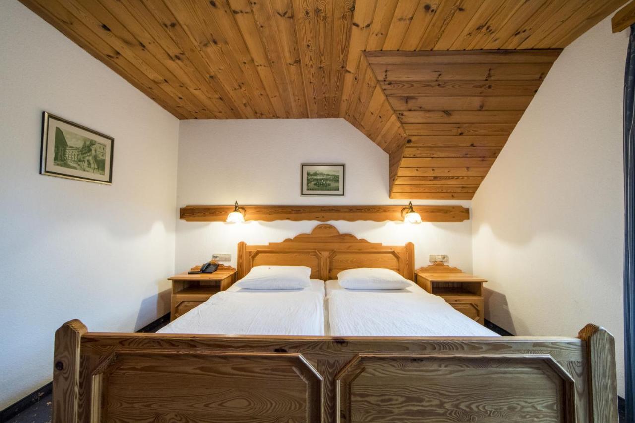 Doppelzimmer mit Balkon