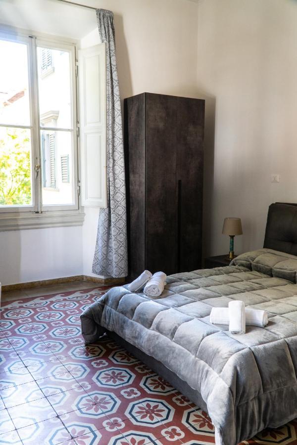 Vierbettzimmer mit Gemeinschaftsbad und Balkon