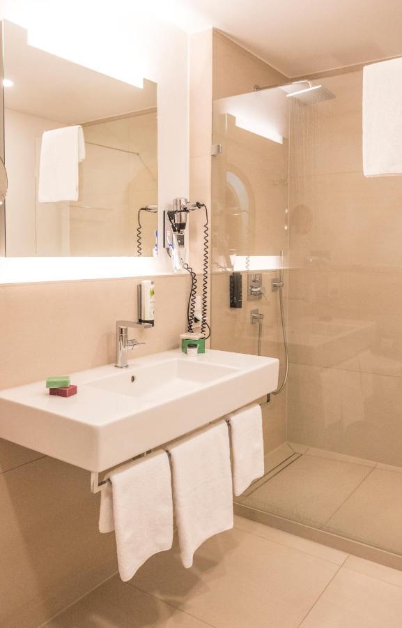 Suite with Sauna,1151243277:JPEG
