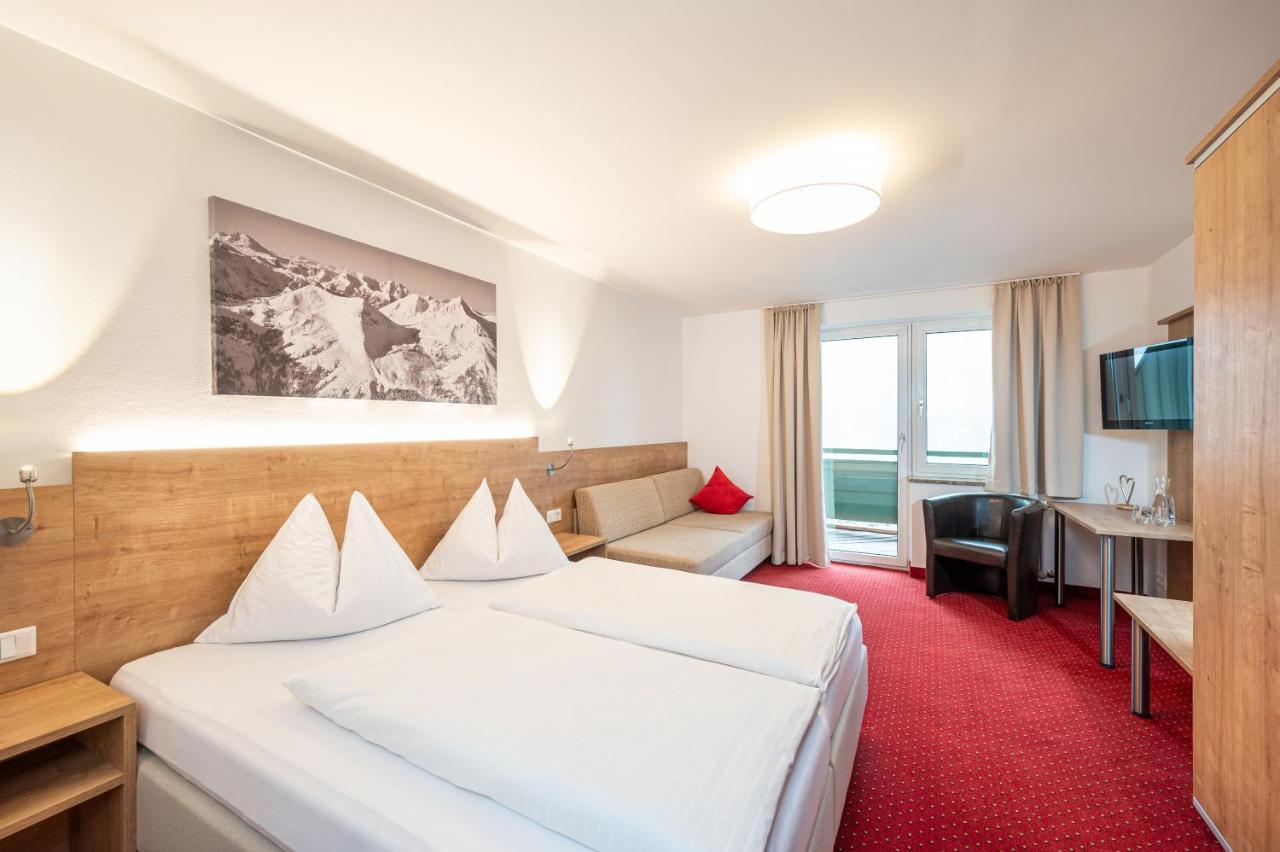 Doppelzimmer mit Balkon