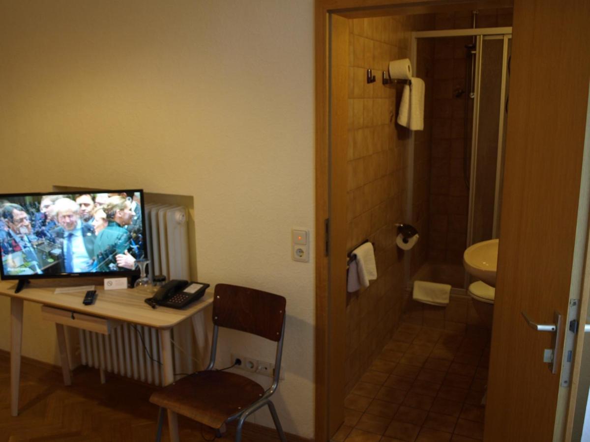 Einzelzimmer mit Dusche