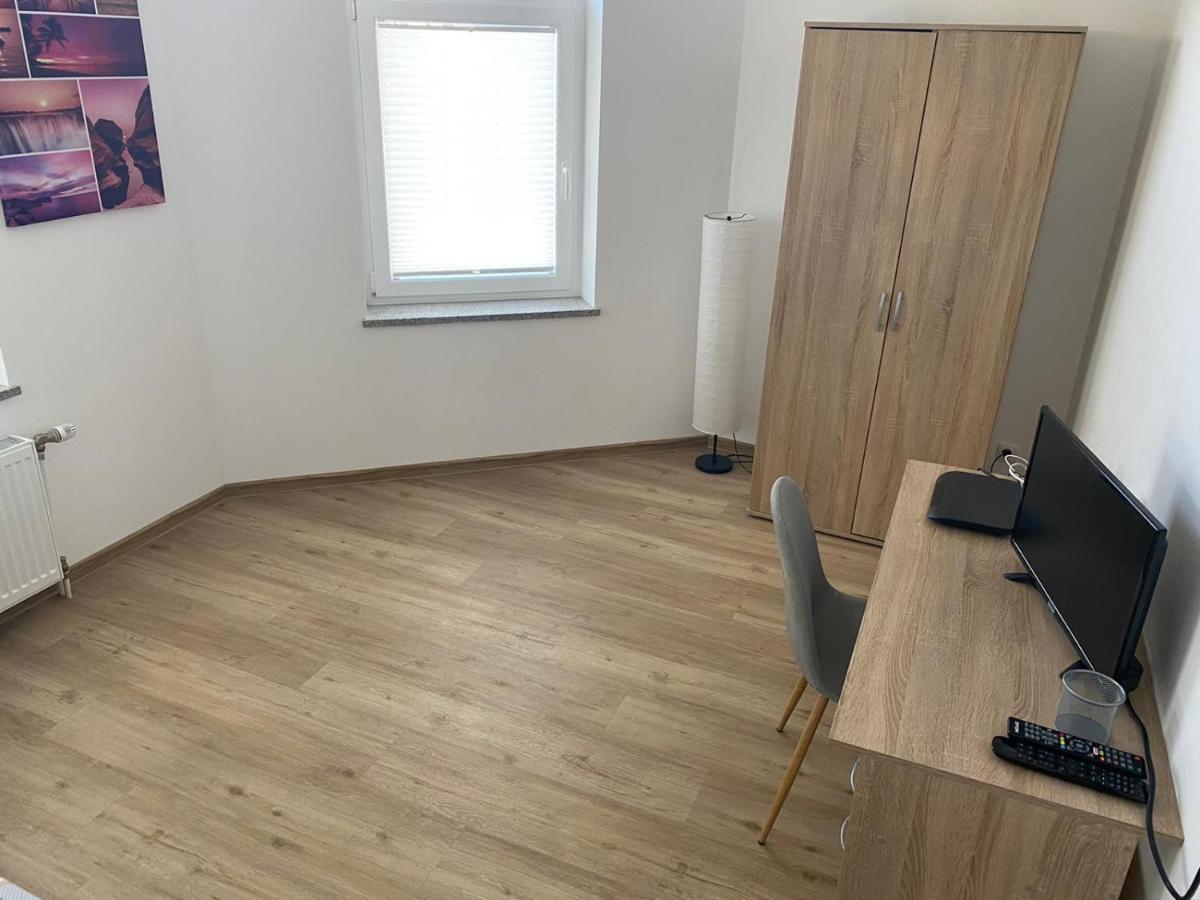 Standard Einzelzimmer mit Gemeinschaftsbad