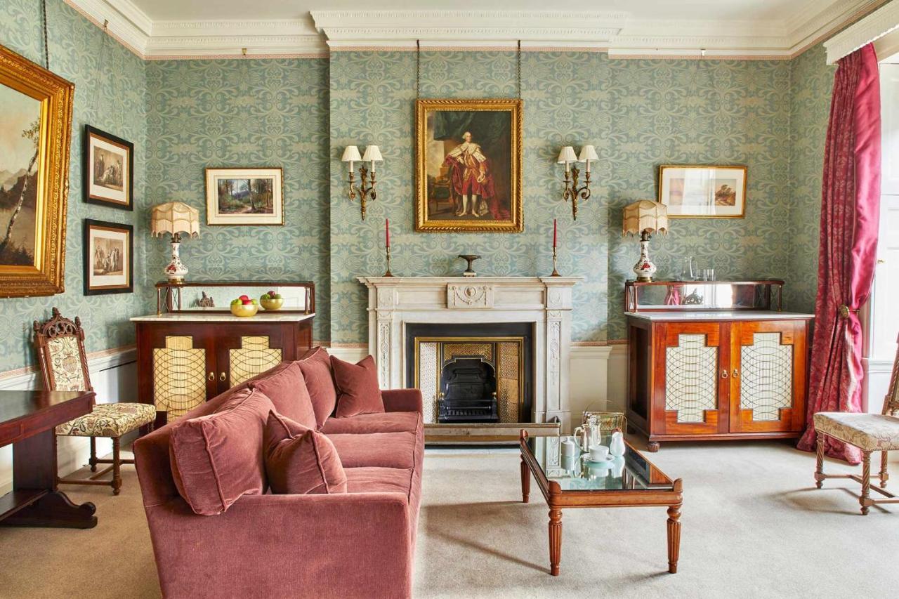 Suite,1082712643:JPEG