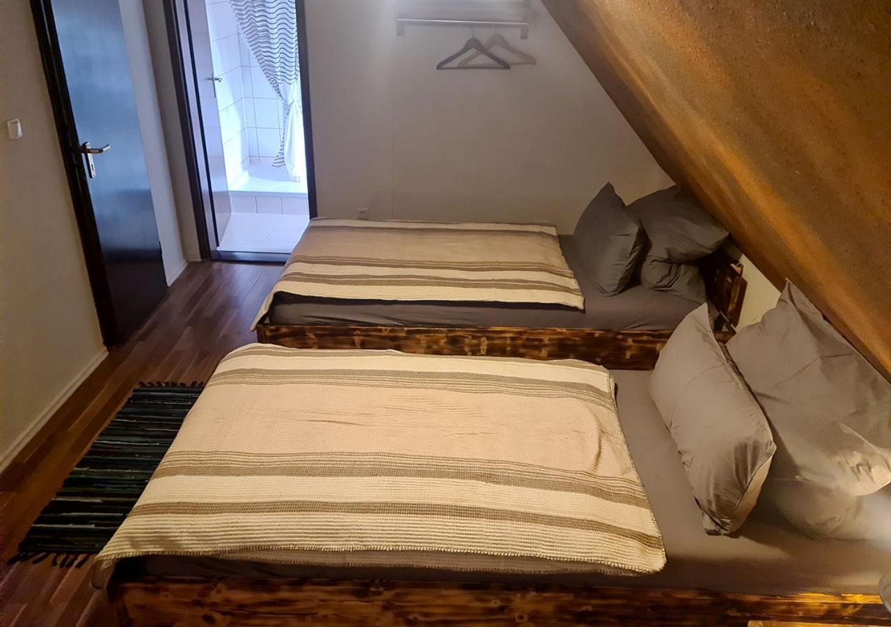 Zweibettzimmer - Dachgeschoss