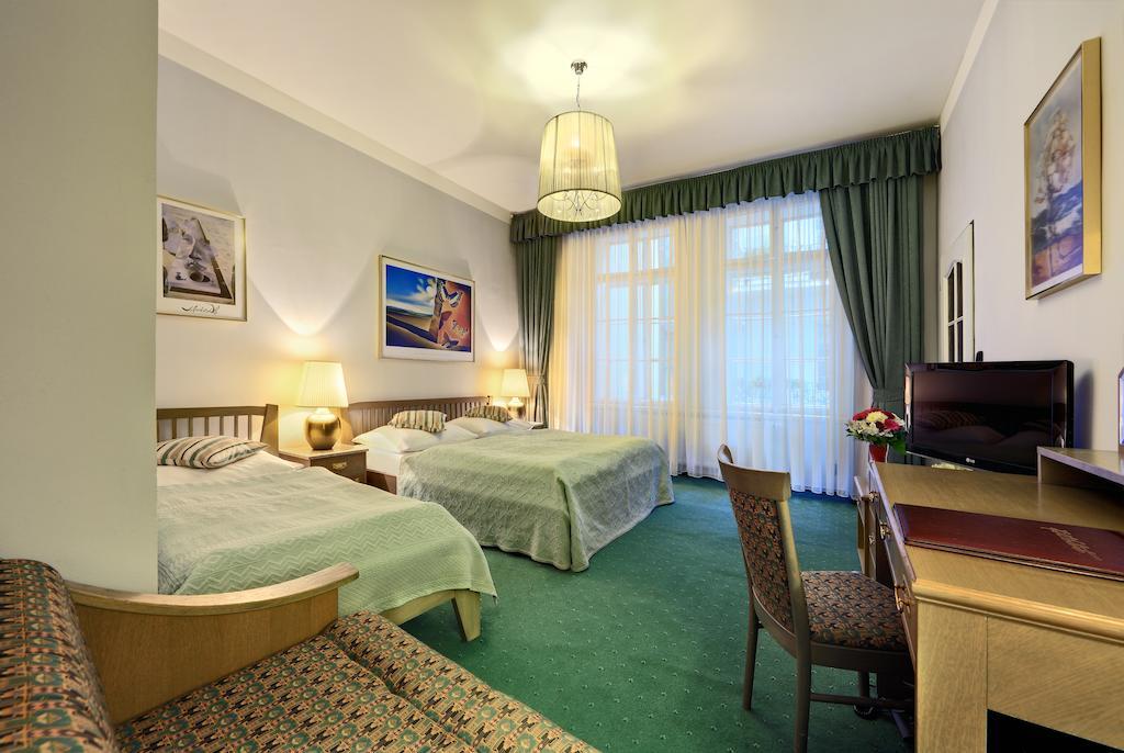 Dreibettzimmer