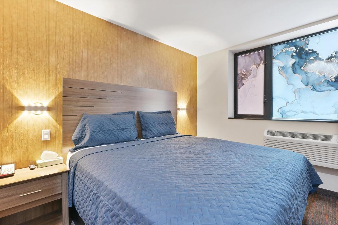 Deluxe Zimmer mit Kingsize-Bett