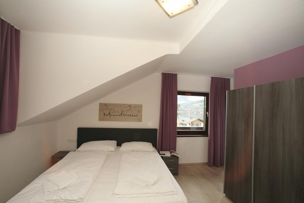Kleines Doppelzimmer mit einem Balkon und Seeblick
