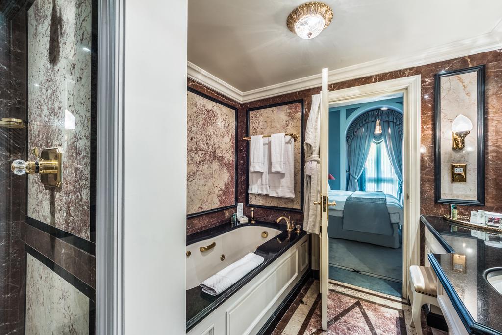 Harrington Suite