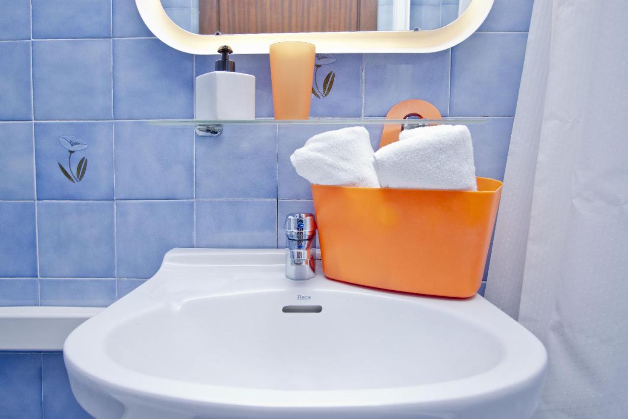 Doppelzimmer mit eigenem externen Bad