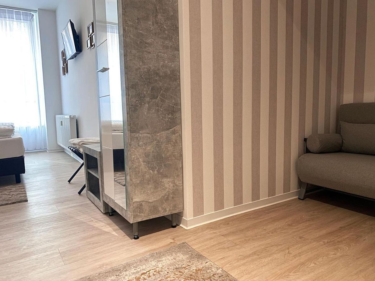 Doppelzimmer mit Zustellbett