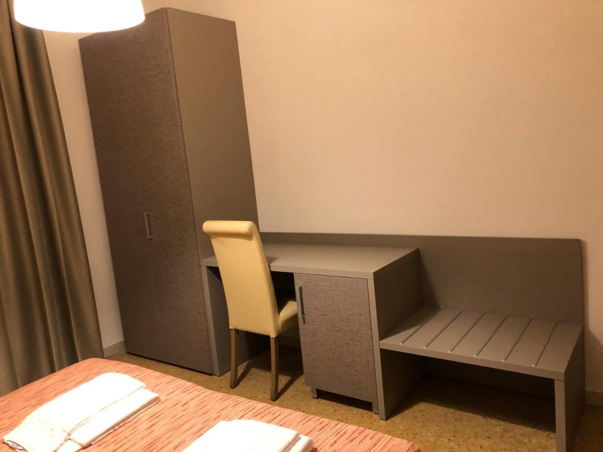 Economy Doppel-/Zweibettzimmer