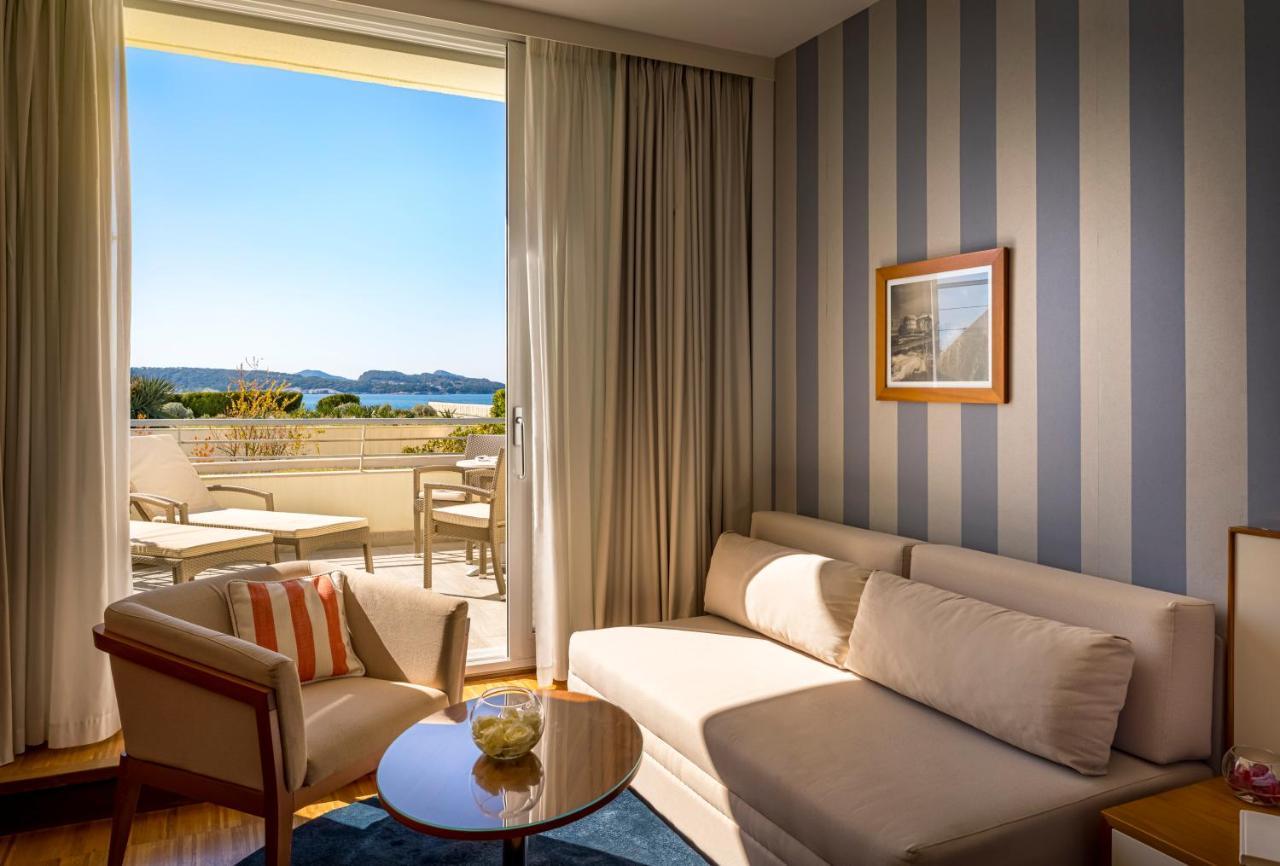 Angebot - Doppel-/Zweibettzimmer mit Balkon und Meerblick mit Halbpension