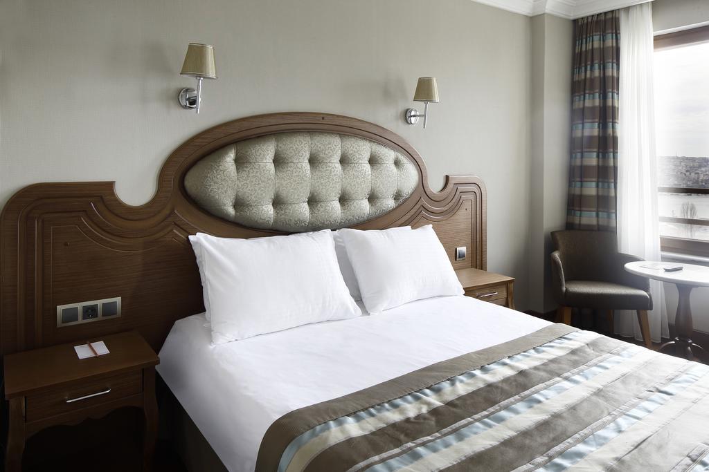 Standard Double or Twin Room,193033303:JPEG