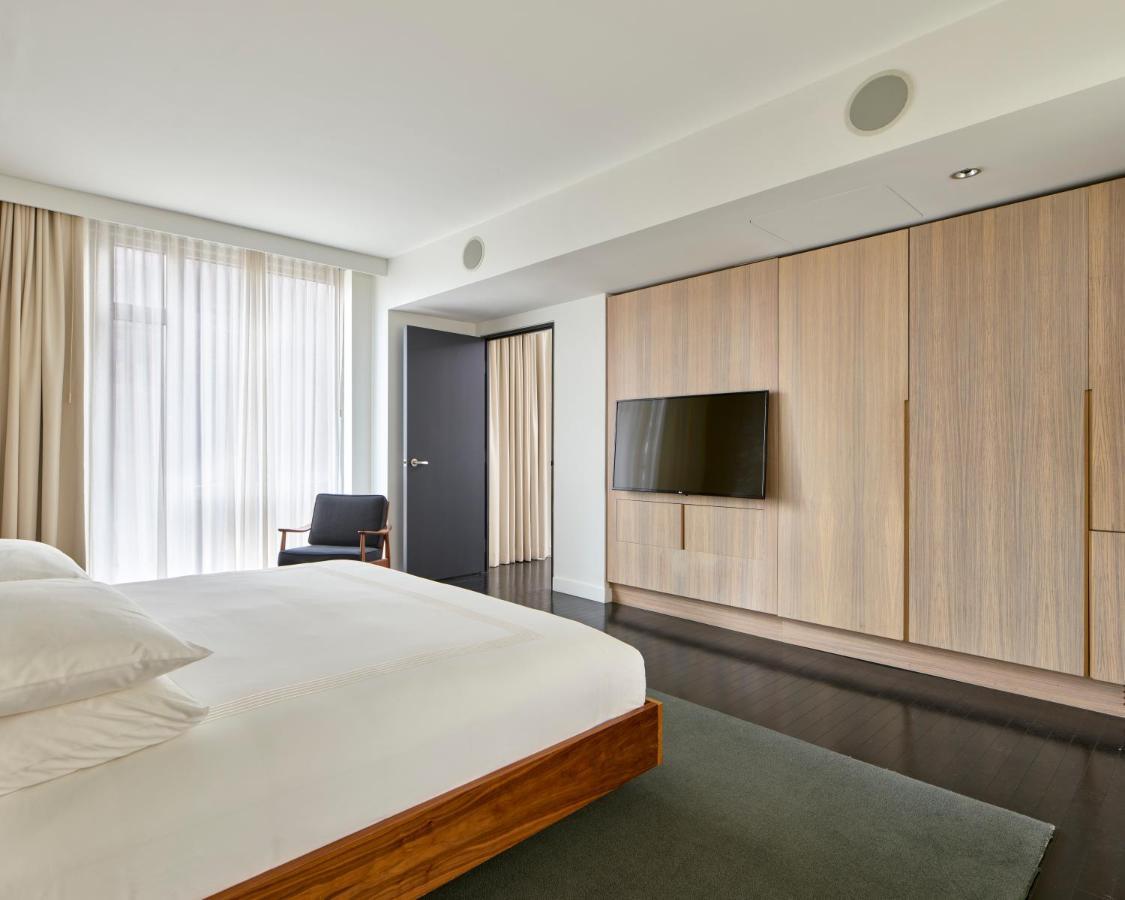 Deluxe Eck-Zimmer mit Kingsize-Bett