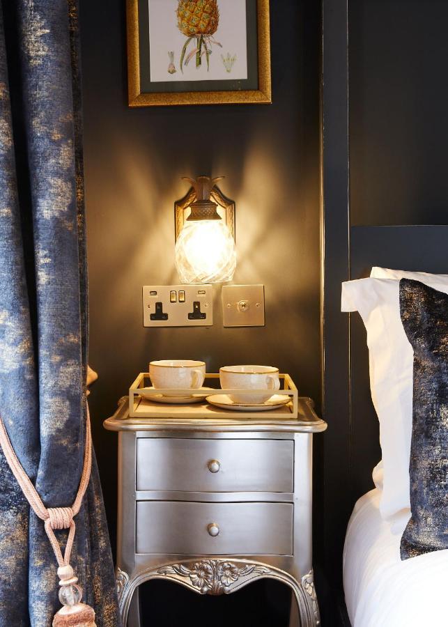 Zimmer mit Kingsize-Bett – Four Poster