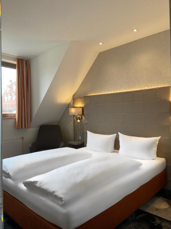 Budget Double Room,1219259161:JPEG