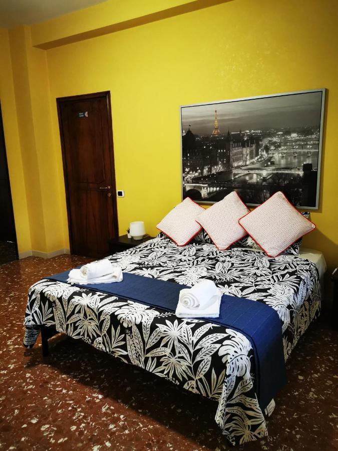 Doppelzimmer mit eigenem externen Bad