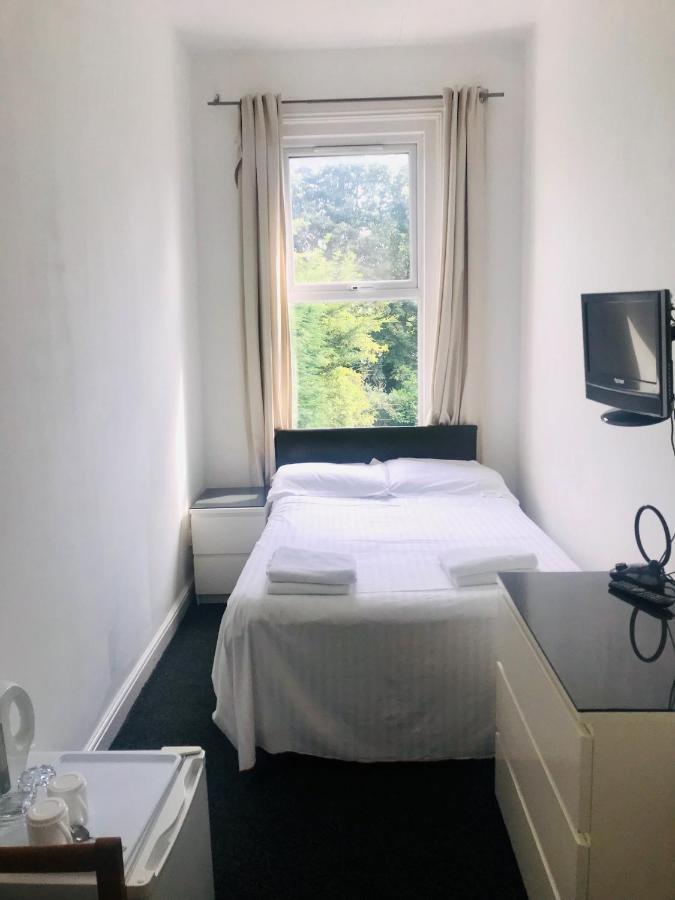 Budget Doppelzimmer mit Gemeinschaftsbad
