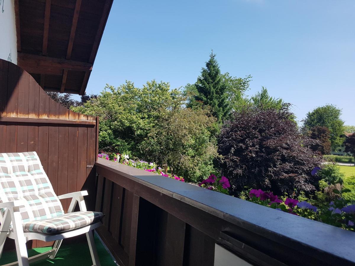 Einzelzimmer mit Balkon