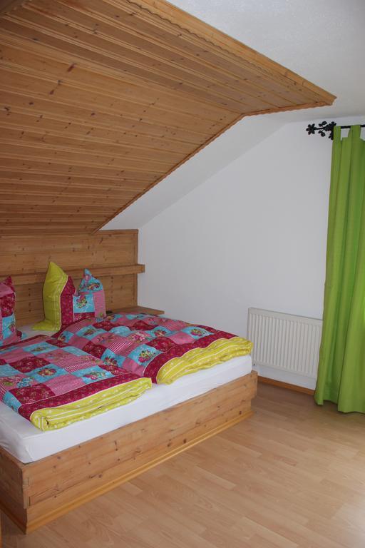 Dreibettzimmer