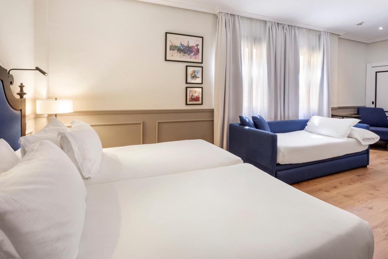 Dreibettzimmer