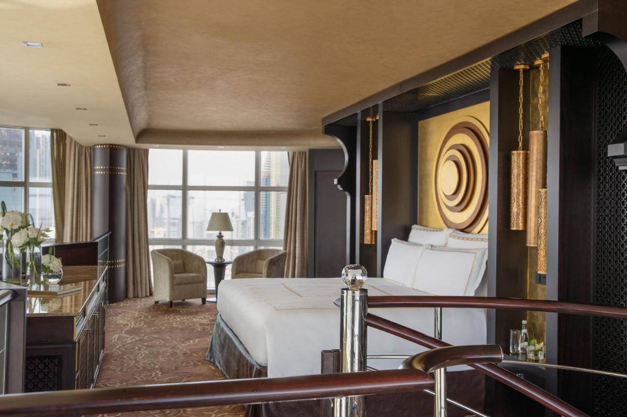 Royal Suite mit Panoramablick auf die Skyline, Flughafentransfers, direktem Zugang zum Museum of The Future, kostenlosem Frühstück, Nachmittagstee nach Art des Hauses, abendlichen Sundownern, alkoholfreien Erfrischungsgetränken und Häppchen