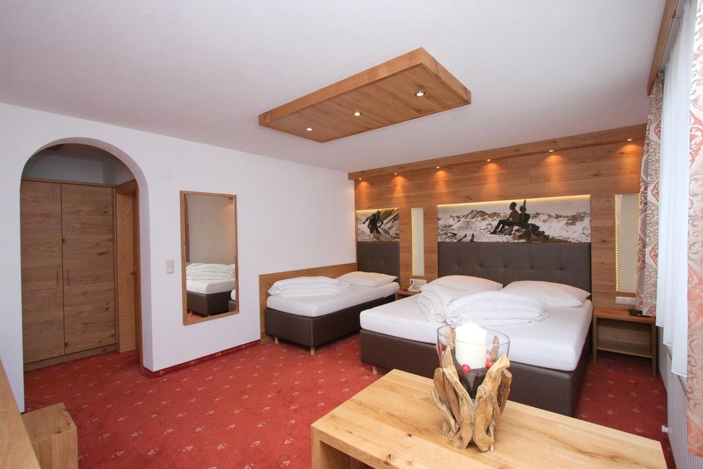 Dreibettzimmer