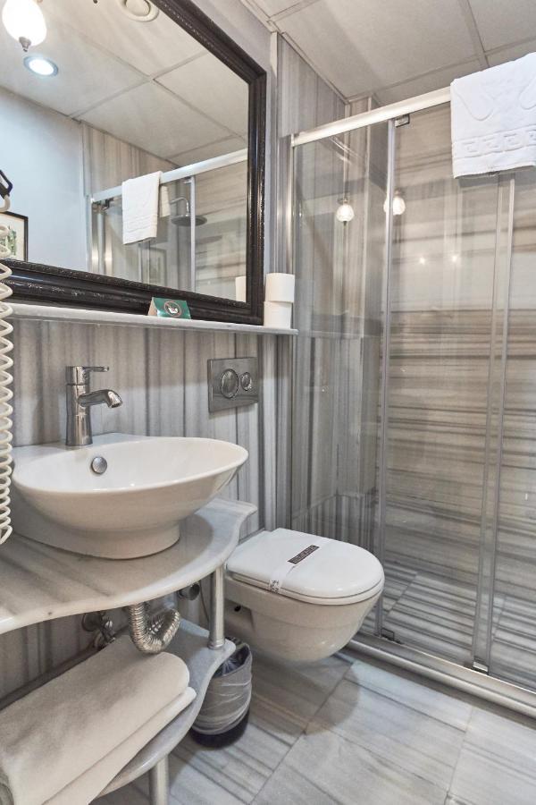 Deluxe Triple Room,1274993896:JPEG