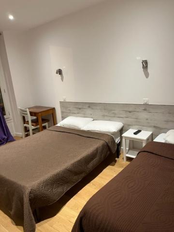 Dreibettzimmer mit eigenem Bad