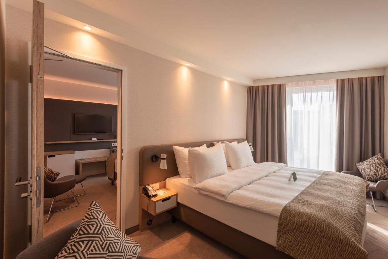Premium Zimmer mit Kingsize-Bett und Verbindungstür