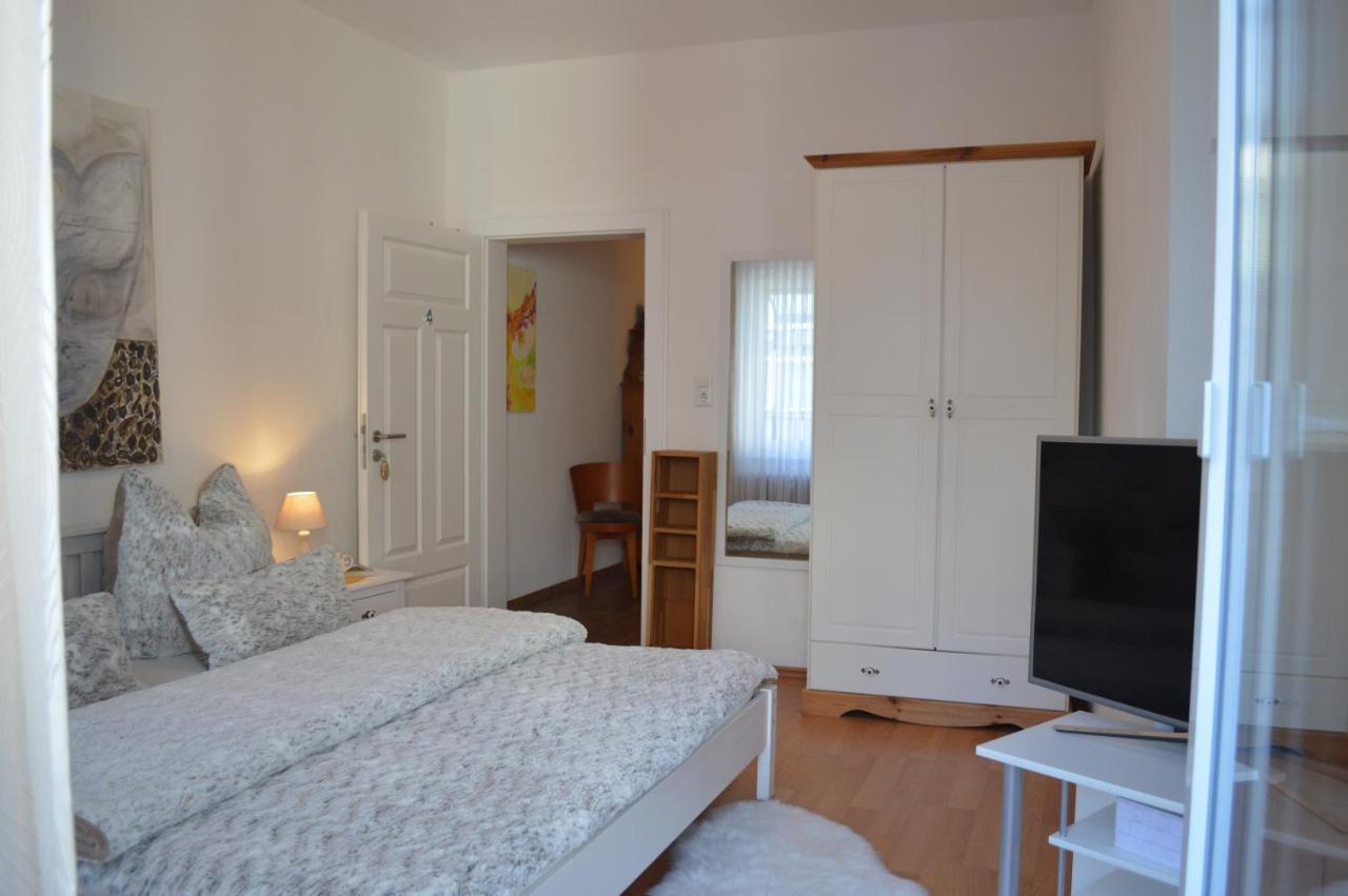 Doppelzimmer mit Balkon