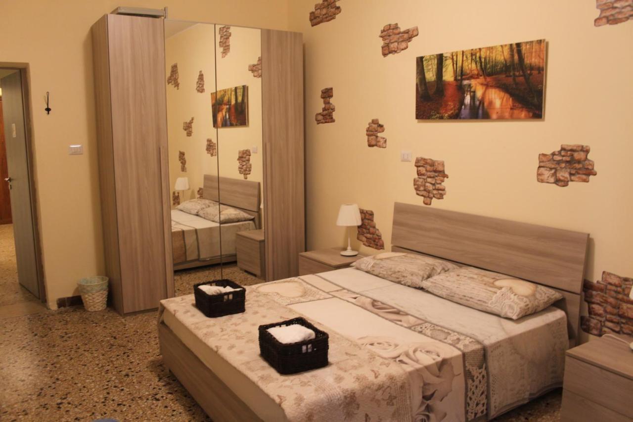 Dreibettzimmer mit Gemeinschaftsbad