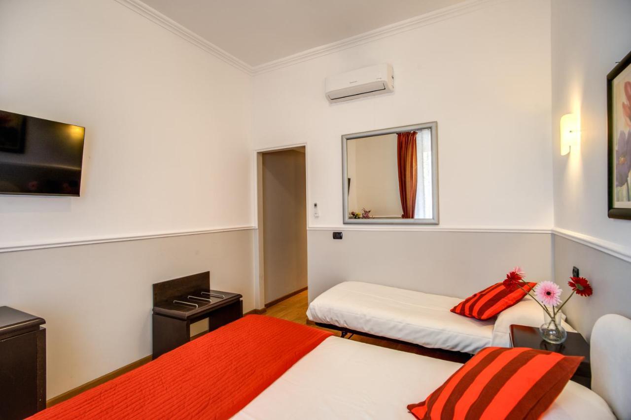 Dreibettzimmer