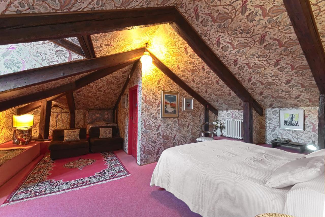 Doppel-/Zweibettzimmer mit eigenem Bad