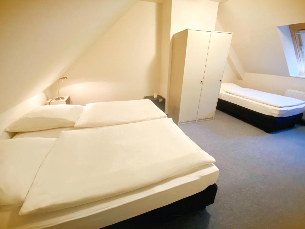 Dreibettzimmer
