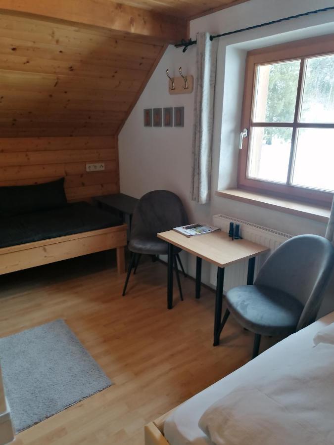 Comfort Dreibettzimmer mit Dusche