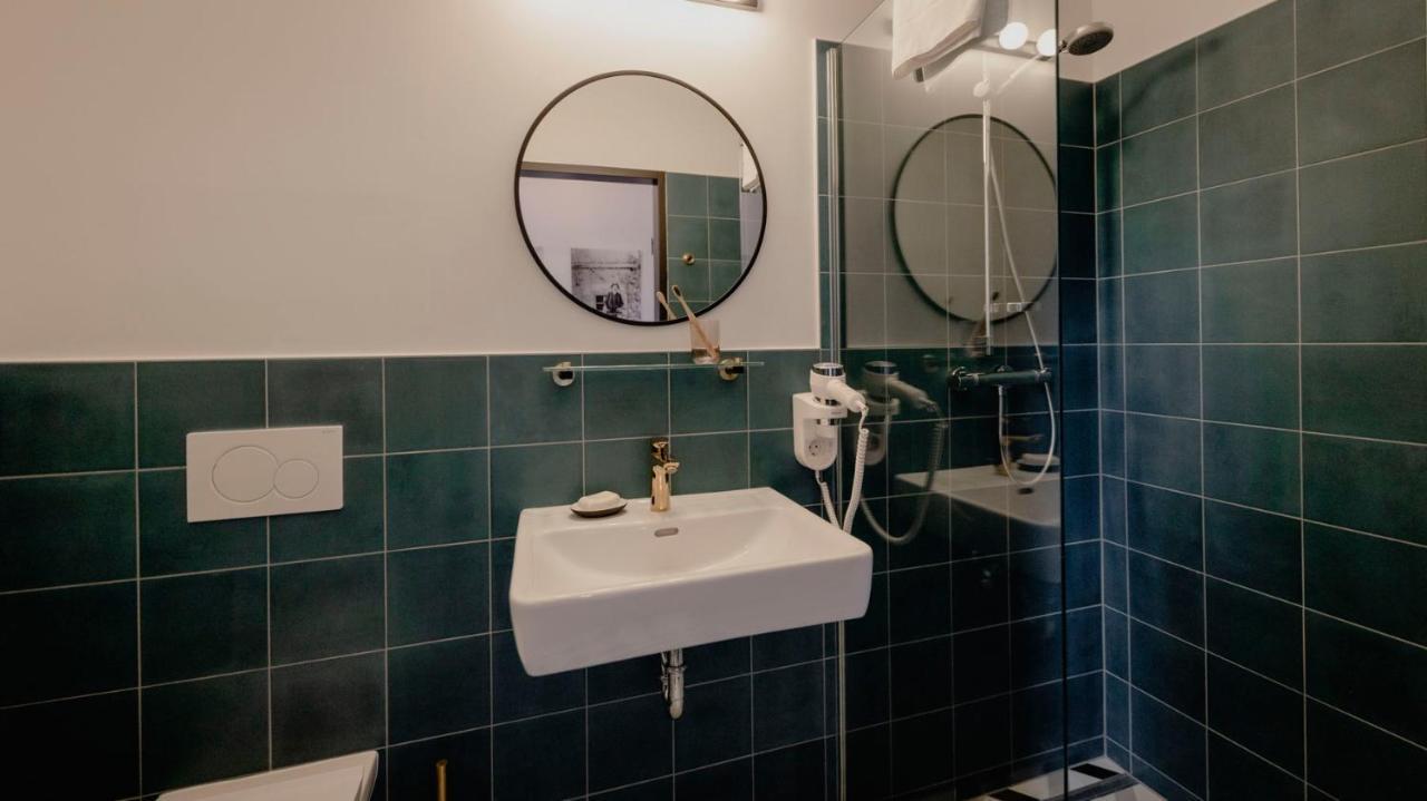 Doppelzimmer mit Balkon