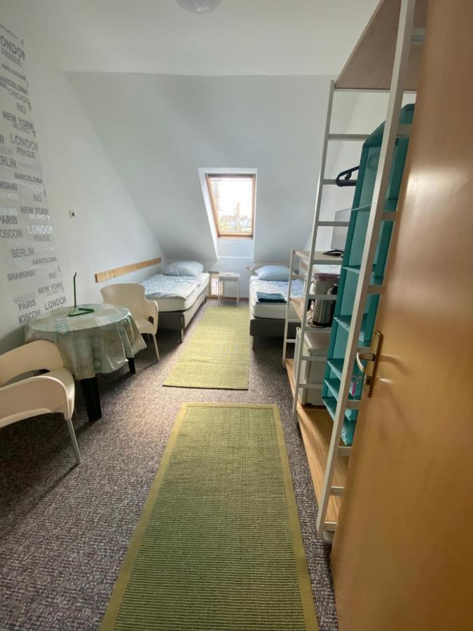 Standard Doppelzimmer mit Gemeinschaftsbad